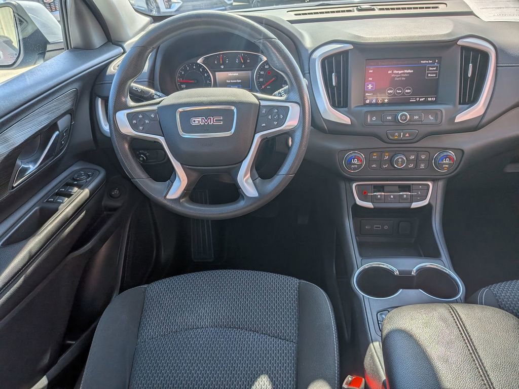 Used 2023 GMC Terrain SLE w/ Driver Convenience Package image 22