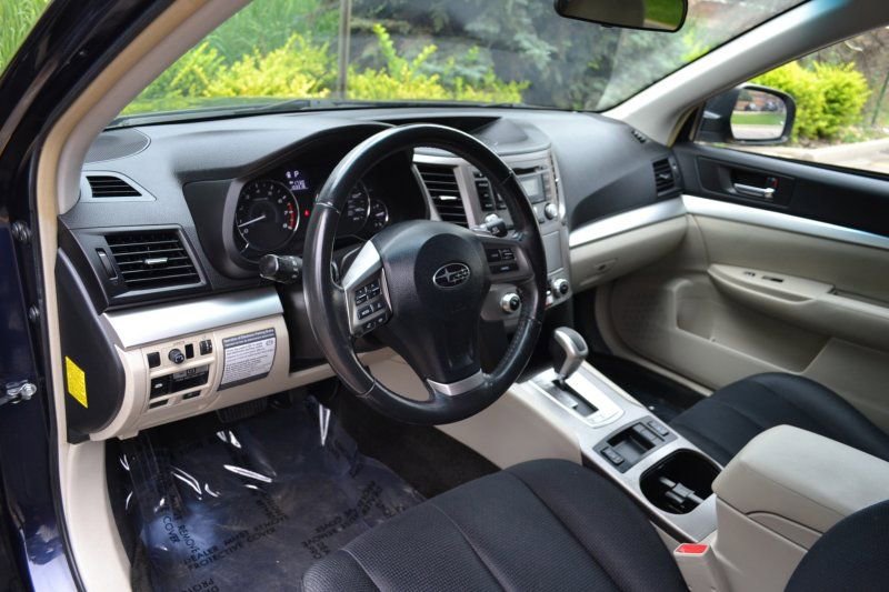 Used 2012 Subaru Outback 2.5i Premium w/ All-Weather Pkg image 19