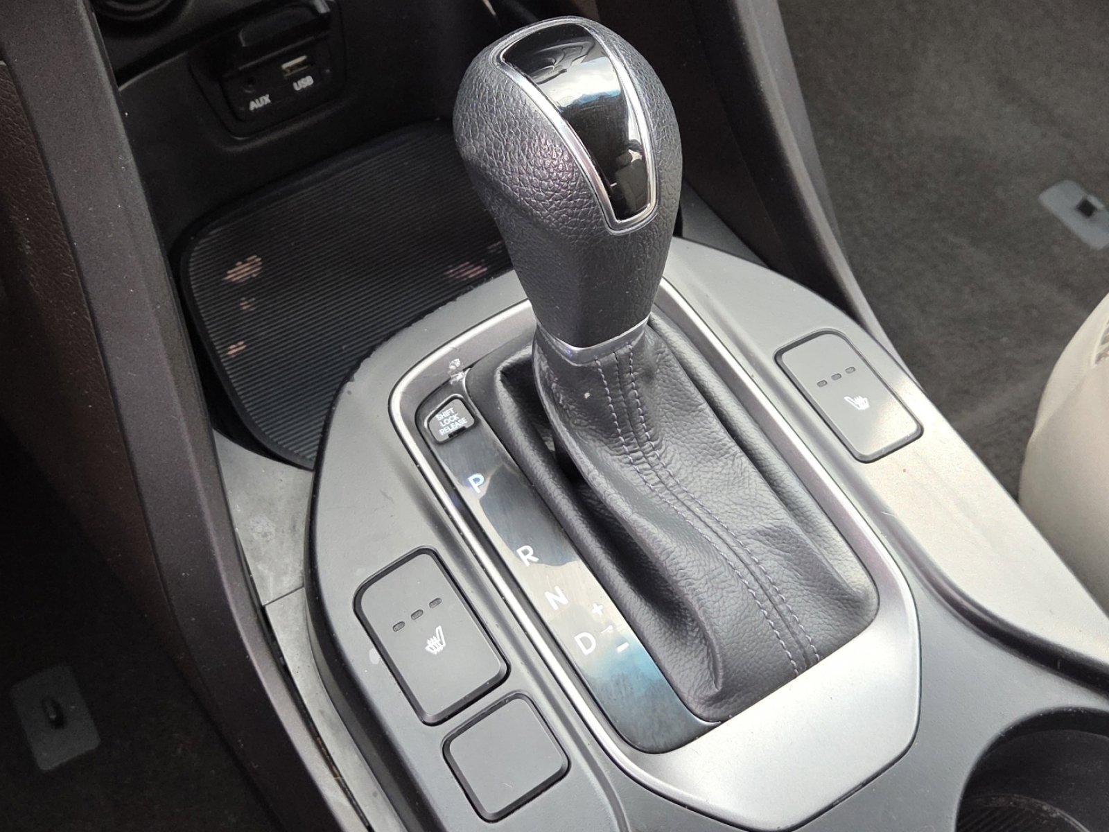 Used 2015 Hyundai Santa Fe Sport w/ Option Group 02 image 28