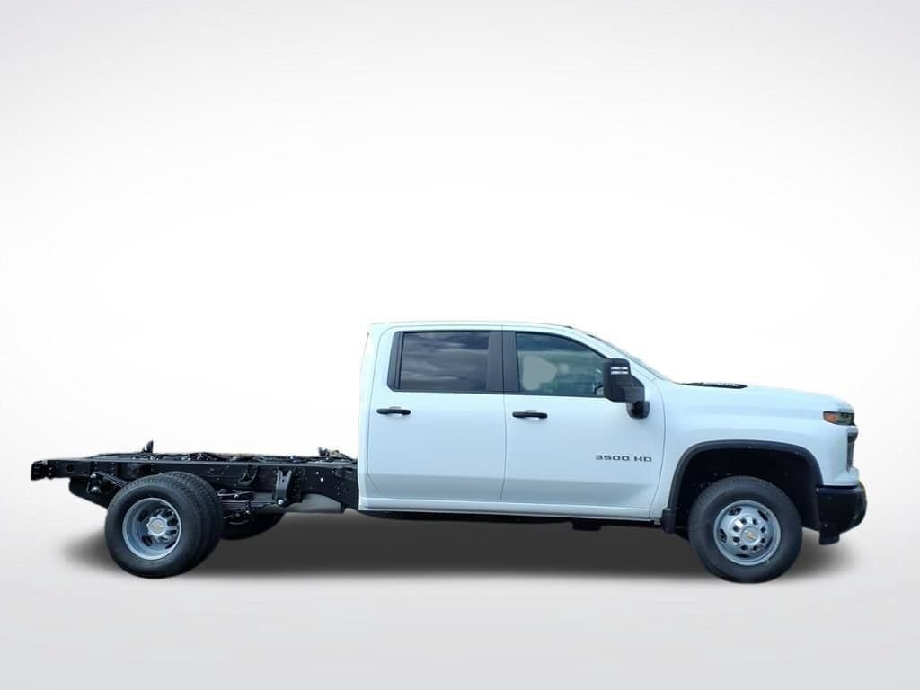 New 2026 Chevrolet Silverado 3500 W/T w/ WT Convenience Package AWD/4WD image 2