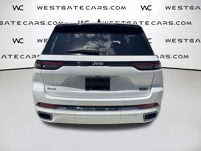 New 2024 Jeep Grand Cherokee L Laredo image 11