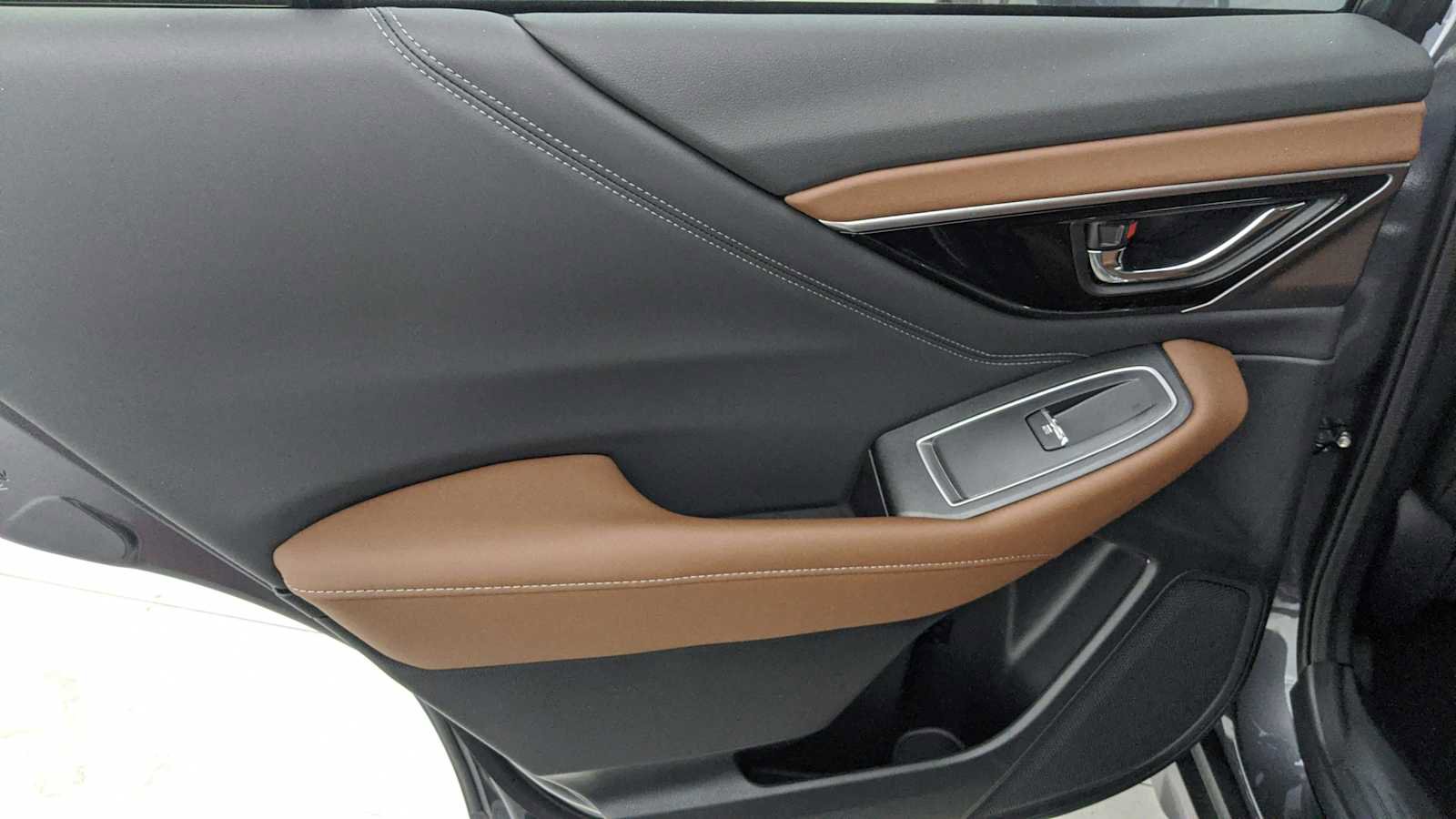 New 2025 Subaru Outback Touring image 15