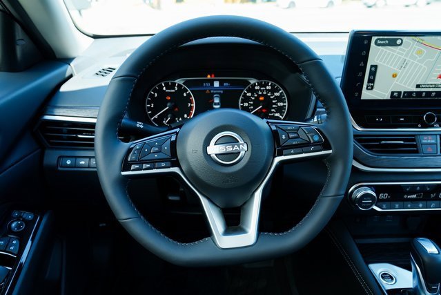 New 2025 Nissan Altima 2.5 SL image 11