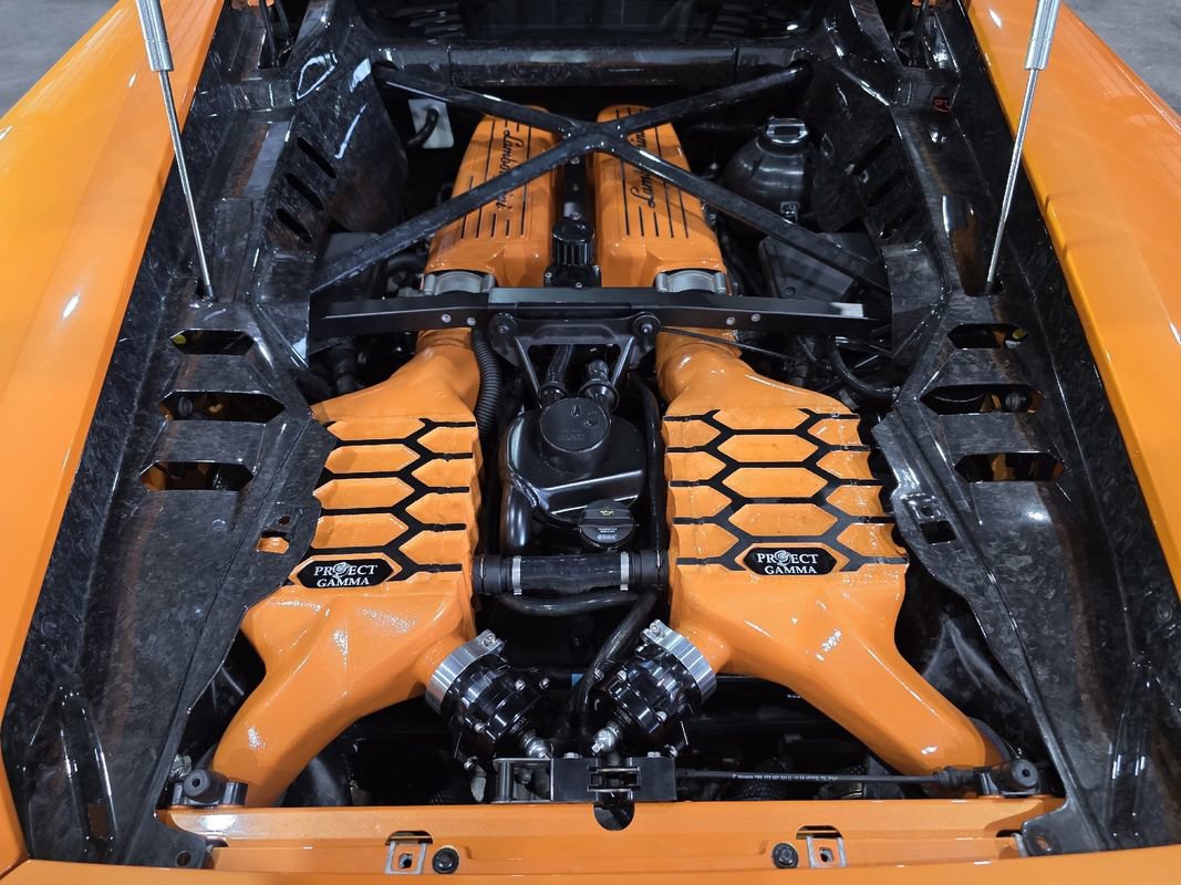 Used 2015 Lamborghini Huracan LP 610-4 image 35