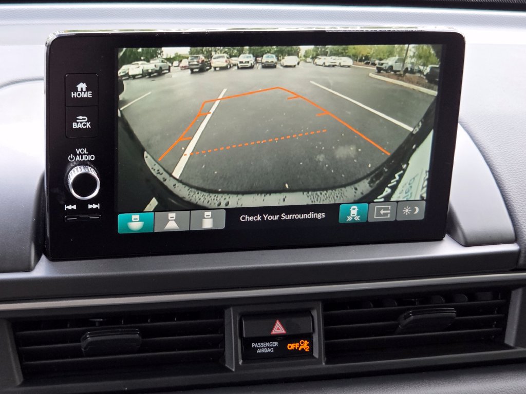 Certified 2024 Honda Pilot Touring image 7