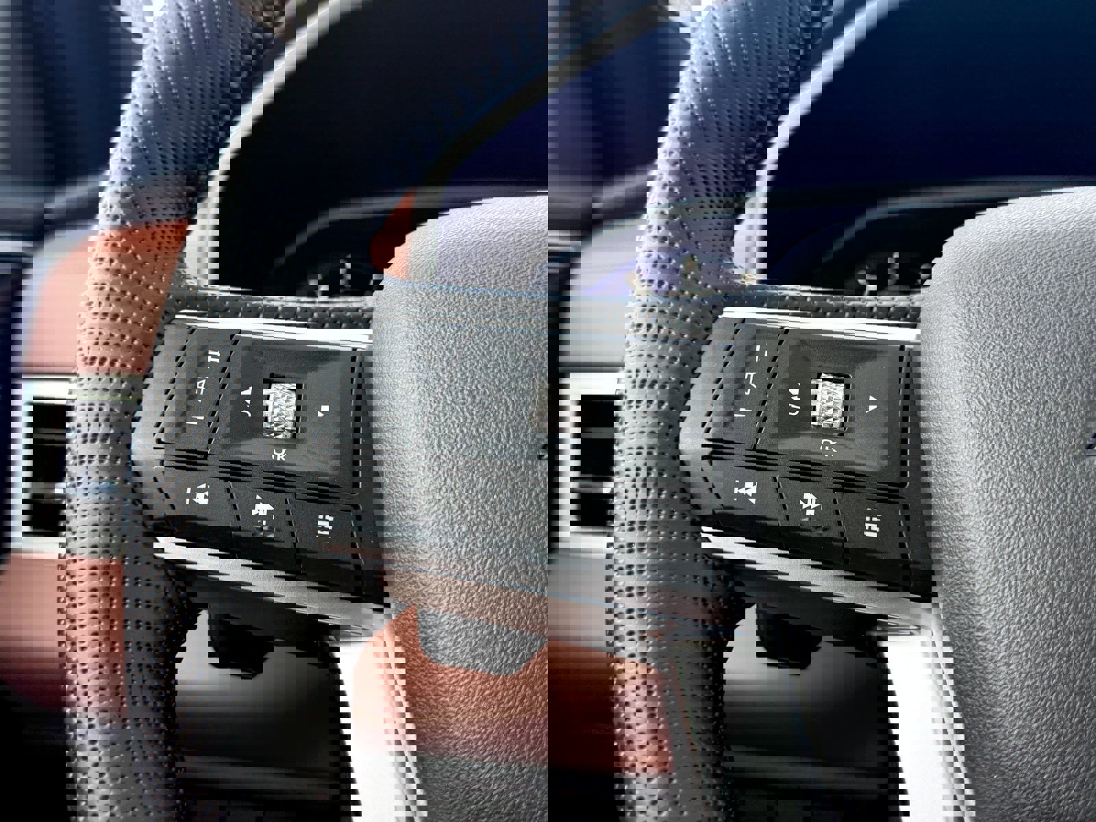 New 2025 Mitsubishi Outlander AWD image 43