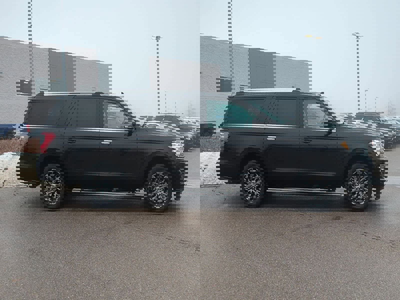 Used 2020 Ford Expedition Max Limited image 9