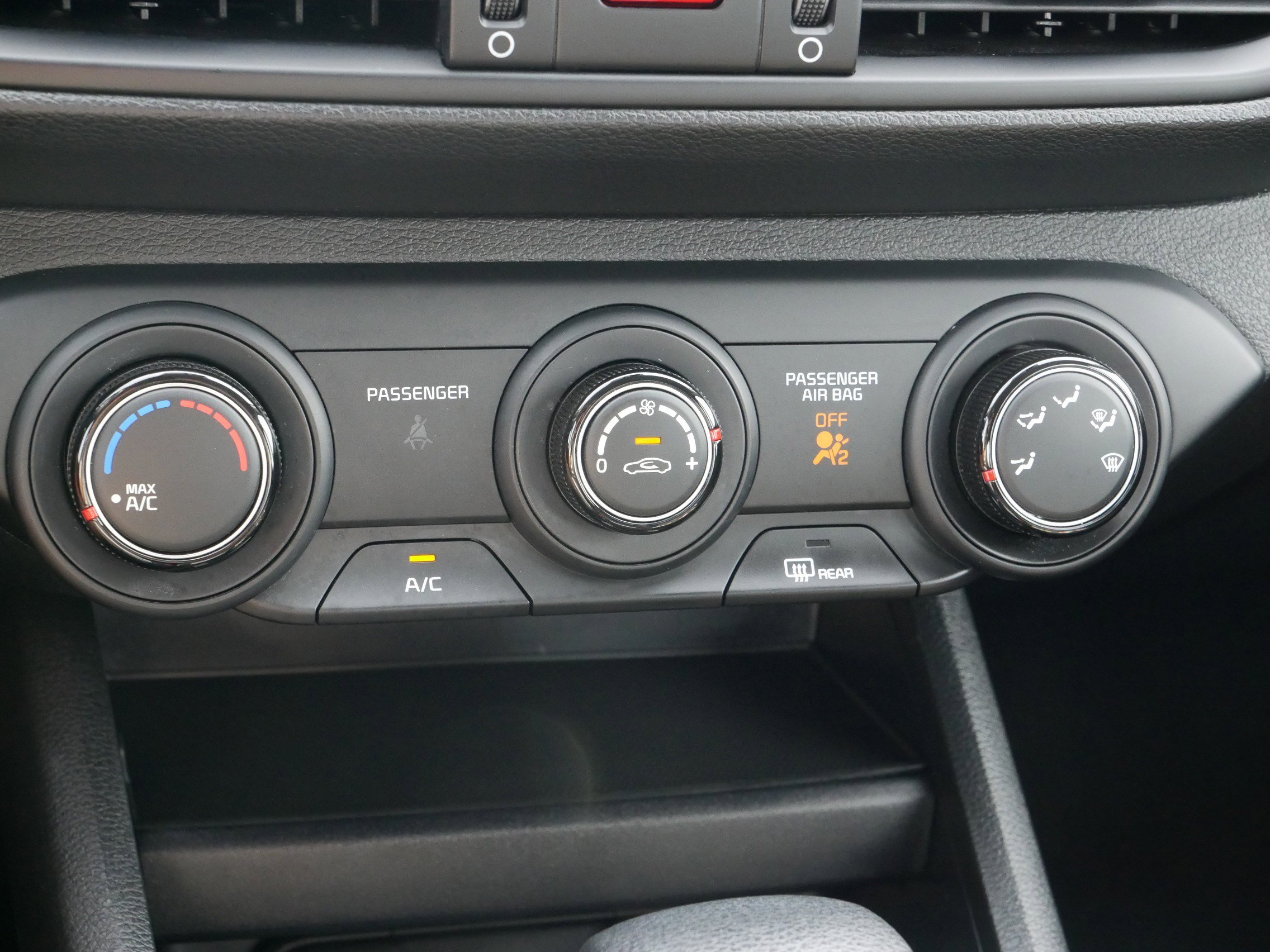 Certified 2022 Kia Forte LXS image 23