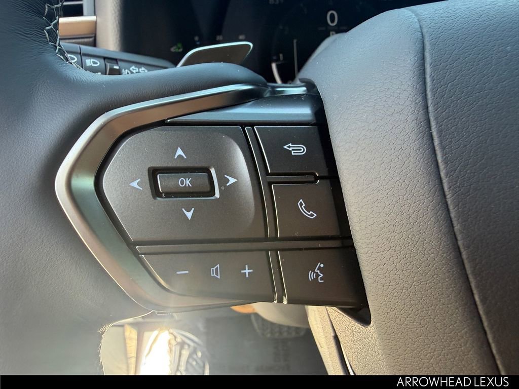 New 2026 Lexus LX 600 4WD w/ Luxury Package image 15