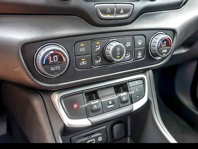 Certified 2024 GMC Terrain SLT FWD image 22