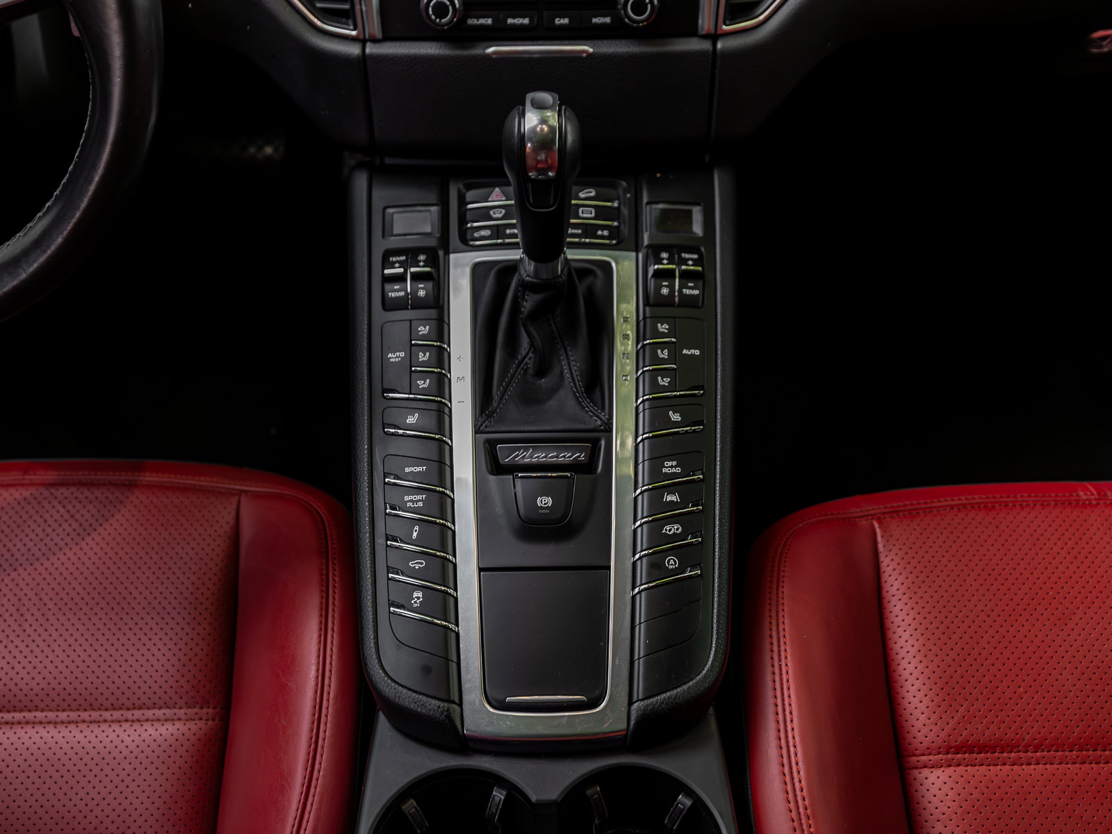 Used 2017 Porsche Macan GTS AWD/4WD image 58