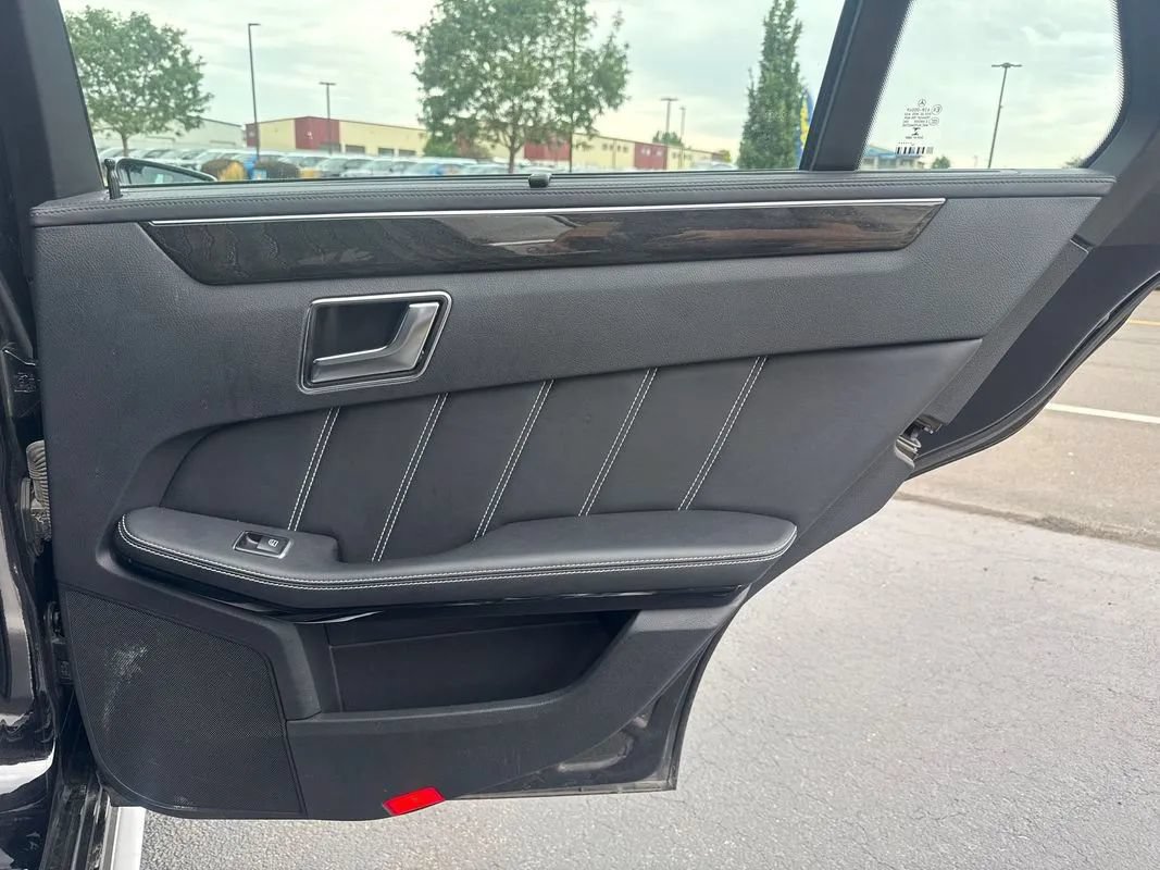 Used 2015 Mercedes-Benz E 63 AMG S-Model image 35