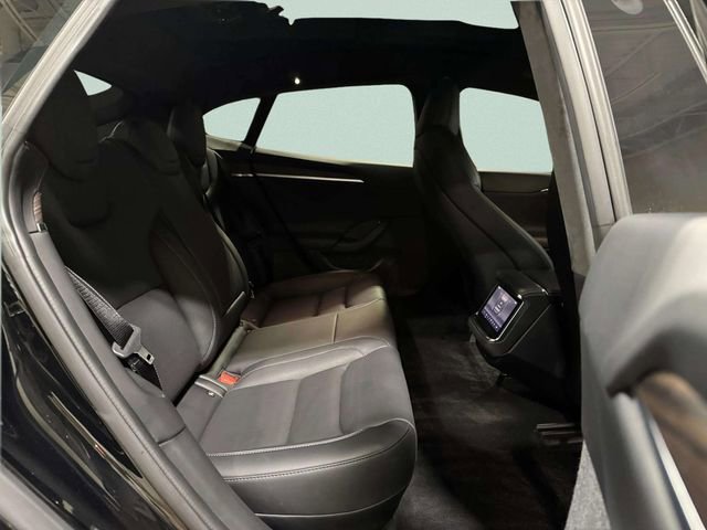 Used 2021 Tesla Model S Plaid image 24