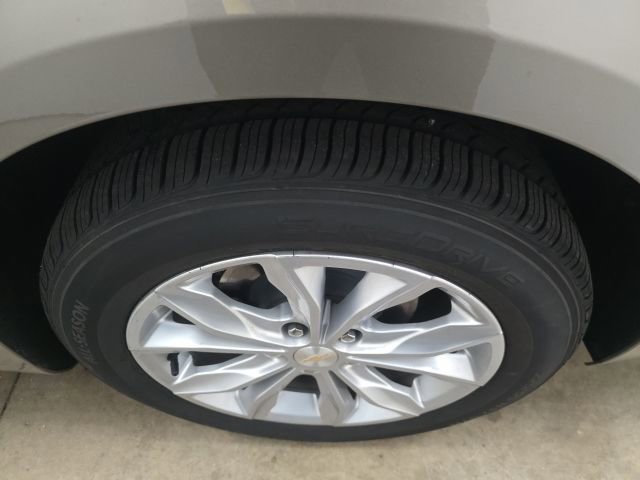 Used 2023 Chevrolet Malibu LT image 12