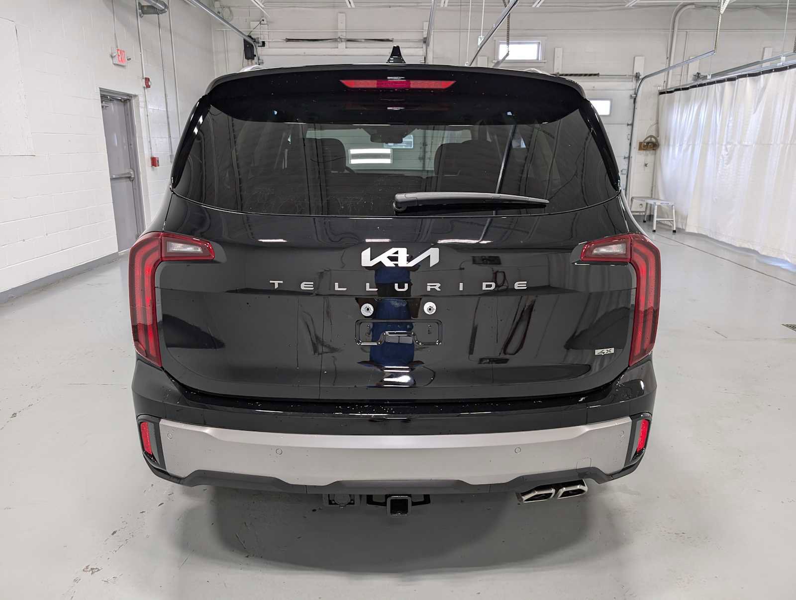 New 2025 Kia Telluride S image 10