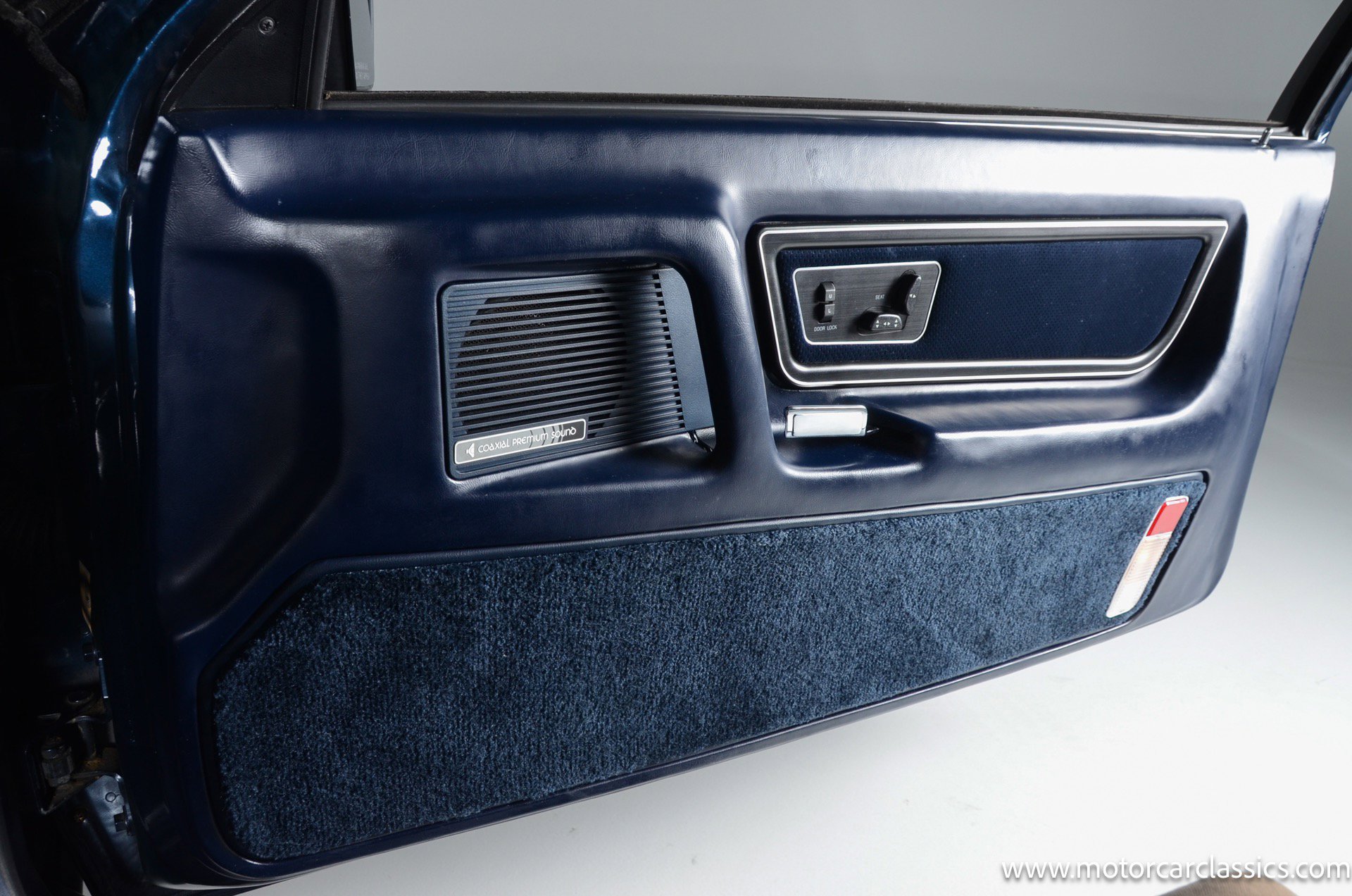 Used 1987 Lincoln Mark VII LSC image 28