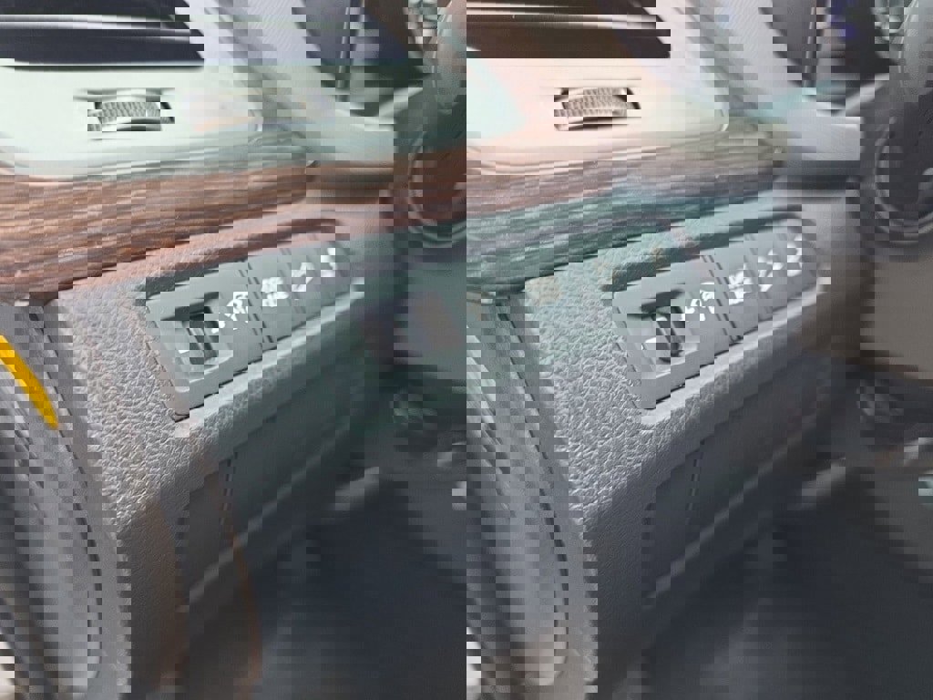 Used 2017 Hyundai Santa Fe Sport image 17