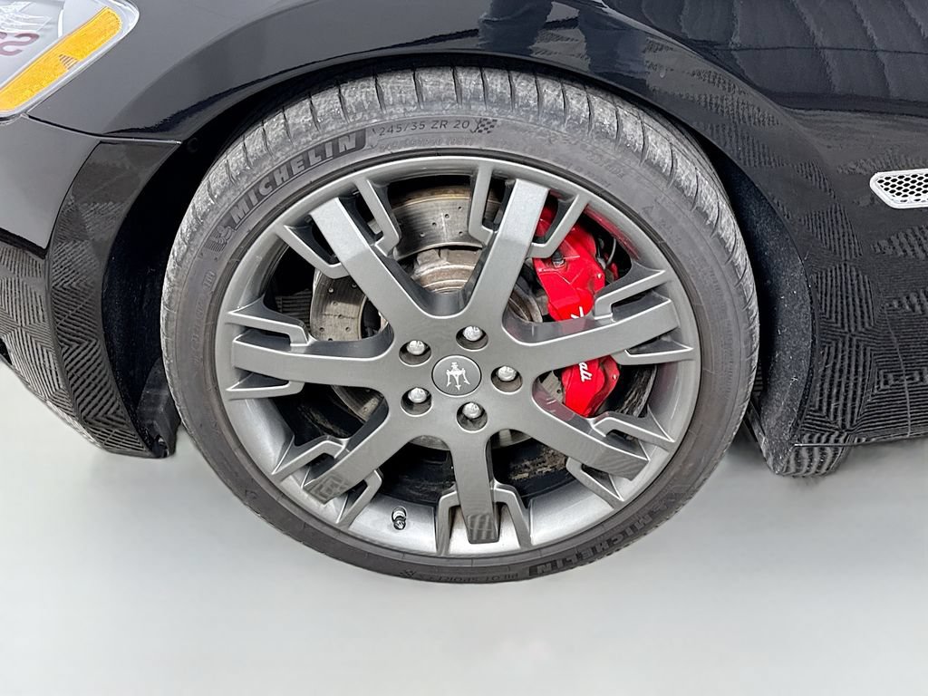 Used 2013 Maserati GranTurismo Convertible RWD image 37