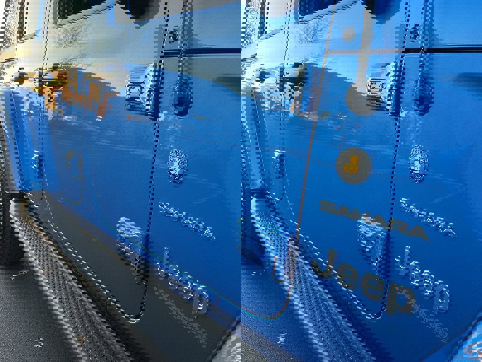 Used 2022 Jeep Wrangler Unlimited Sahara w/ Cold Weather Group image 46