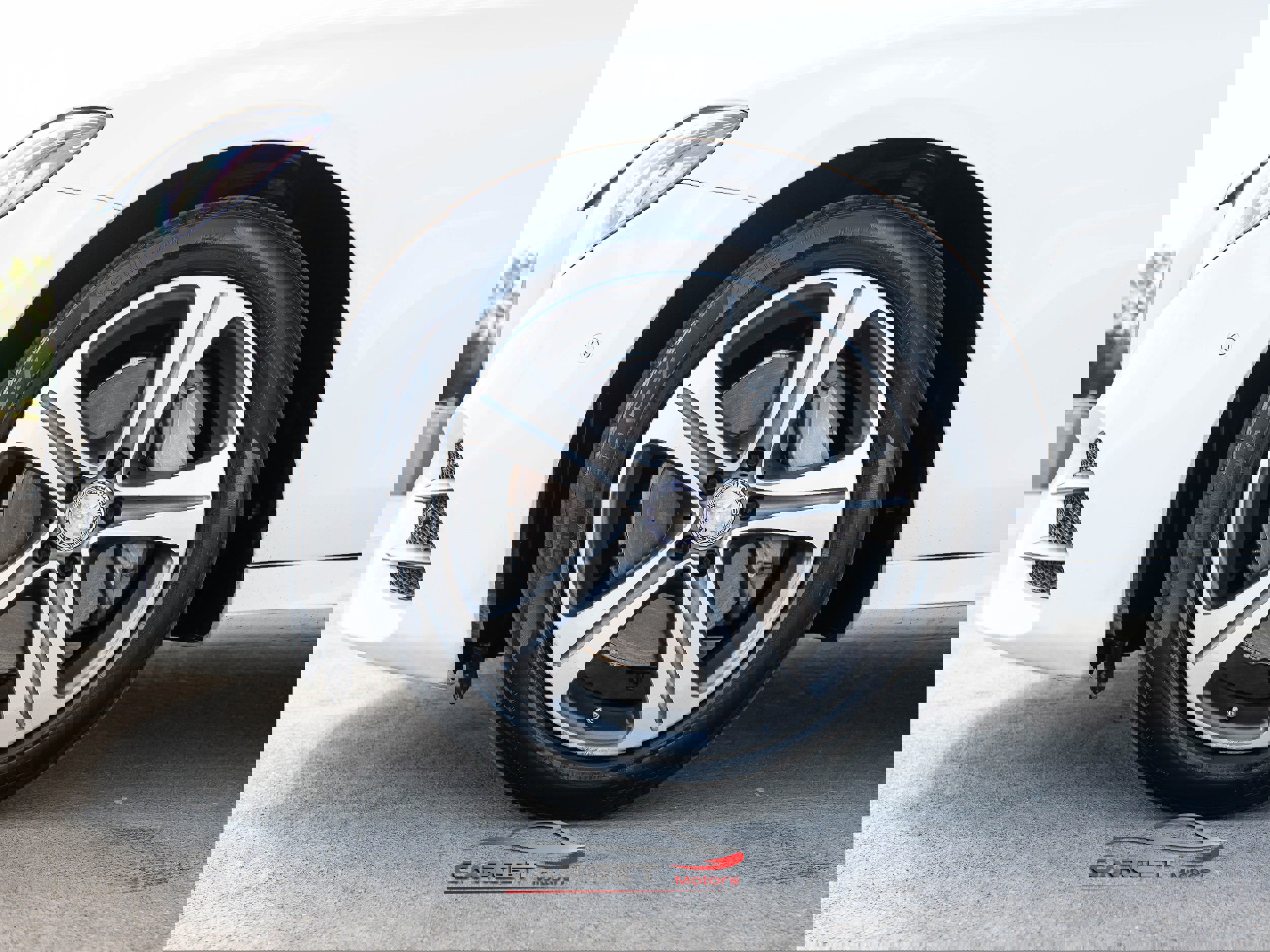 Used 2017 Mercedes-Benz E 300 4MATIC image 9