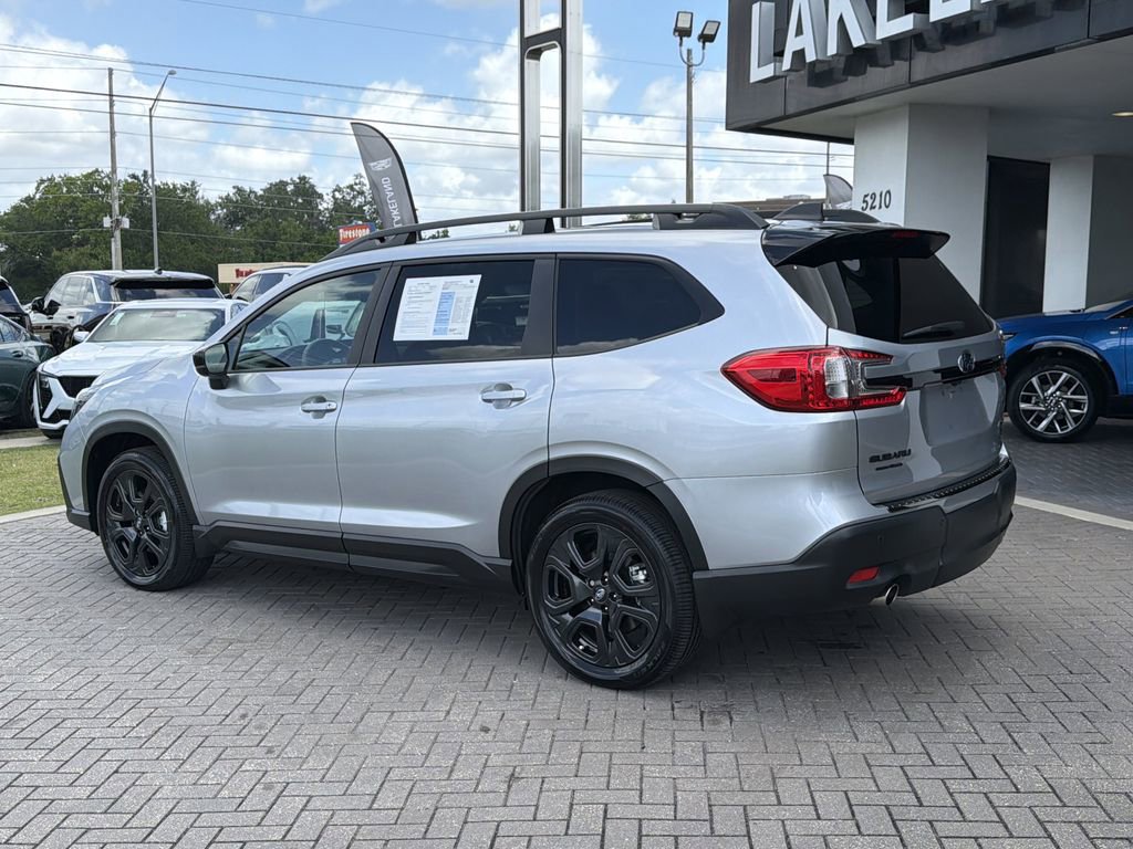Certified 2025 Subaru Ascent Bronze Edition w/ Onyx Package image 3