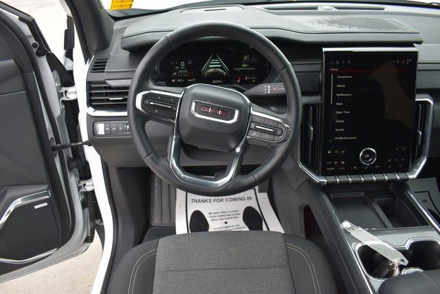 Used 2025 GMC Acadia Elevation image 16