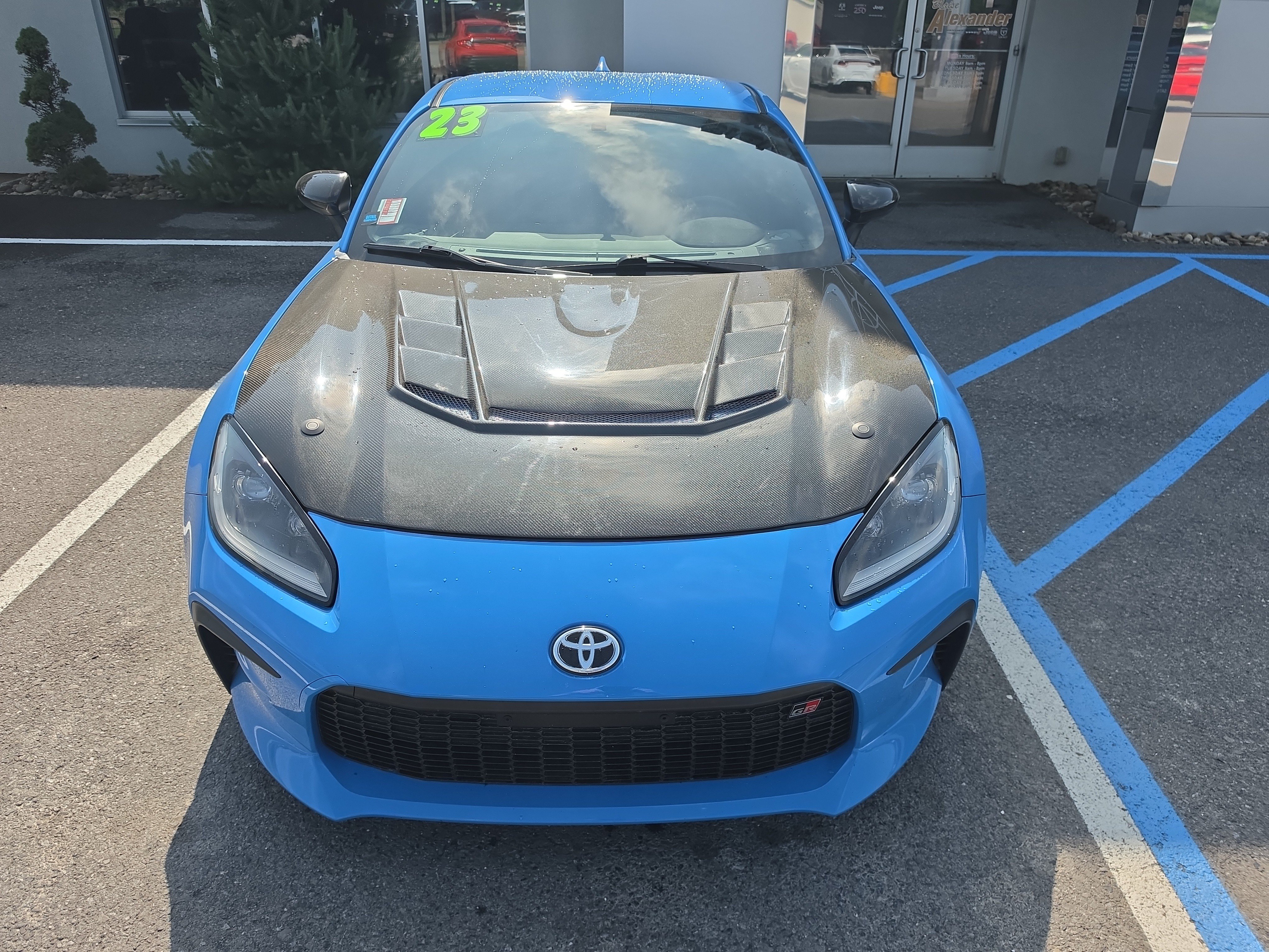 Used 2023 Toyota GR86 Premium RWD image 9