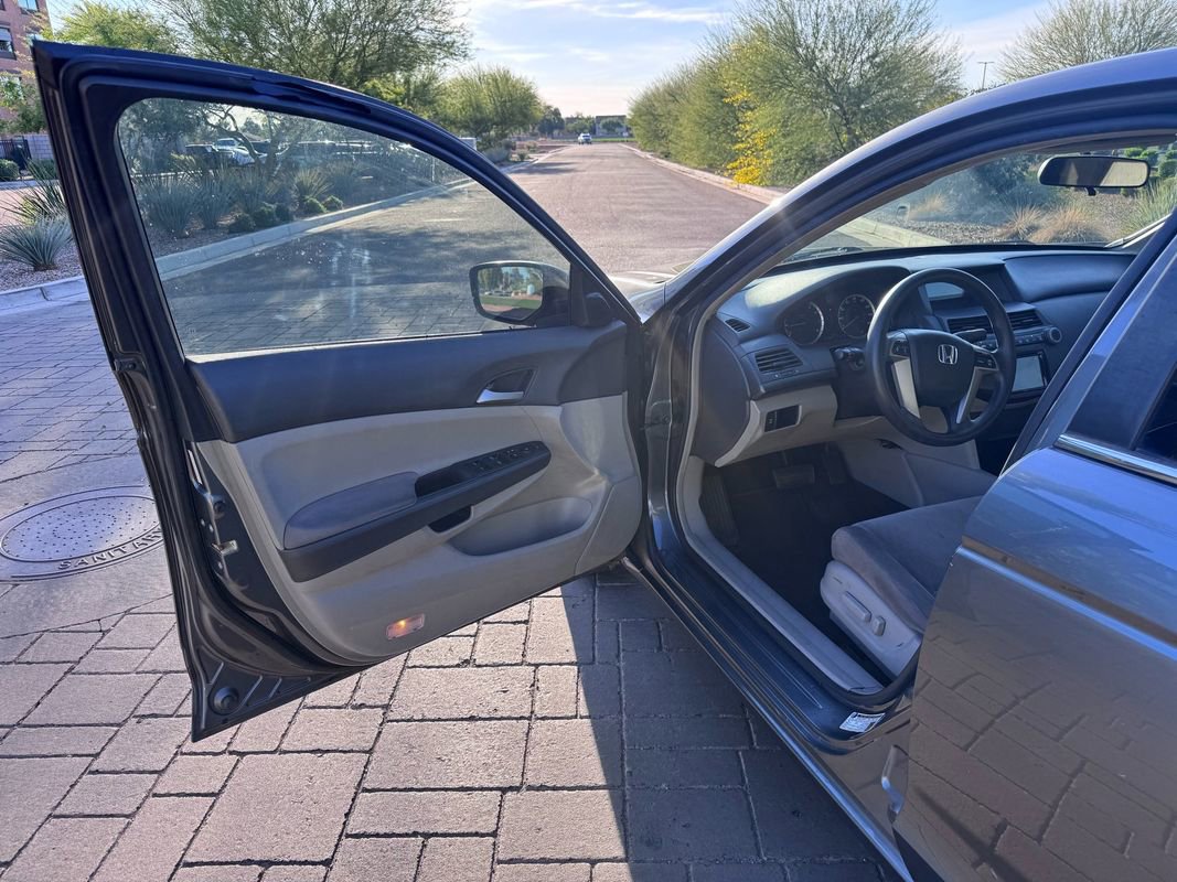 Used 2009 Honda Accord LX-P image 7