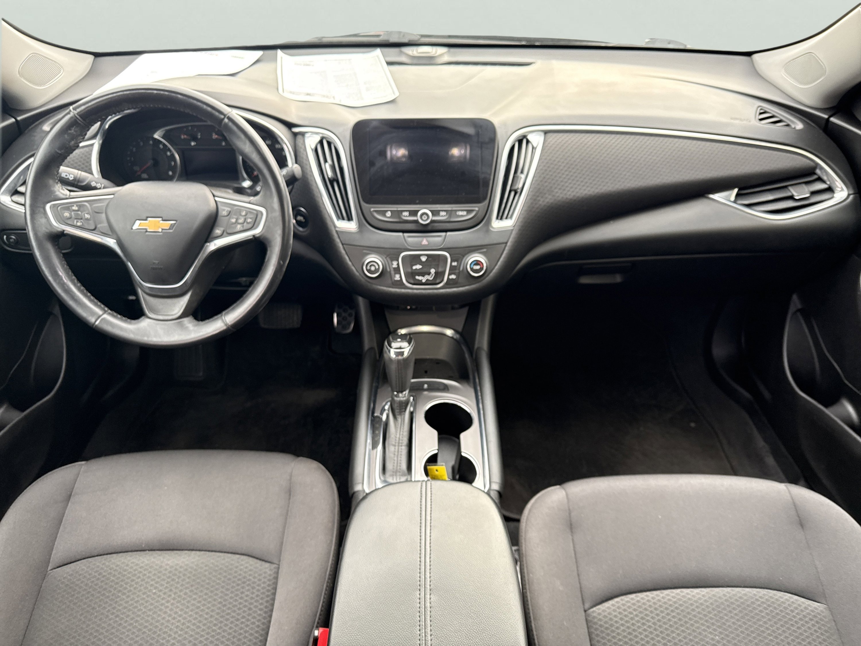 Used 2017 Chevrolet Malibu LT image 11