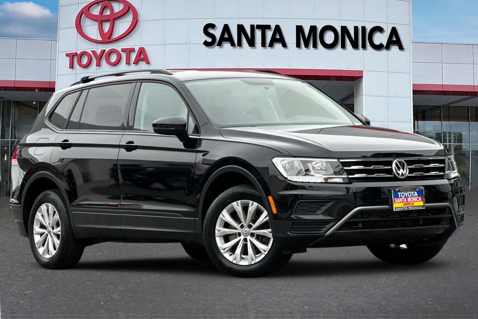 Used 2020 Volkswagen Tiguan S FWD image 2