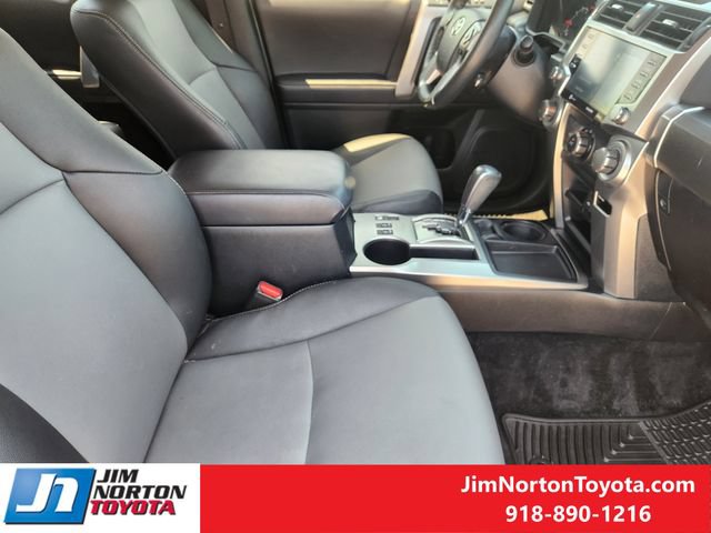 Used 2023 Toyota 4Runner SR5 Premium w/ Moonroof Package RWD image 15