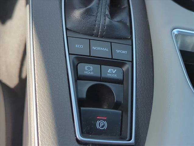 Certified 2019 Toyota Avalon Limited w/ All Weather Liner Package FWD image 27