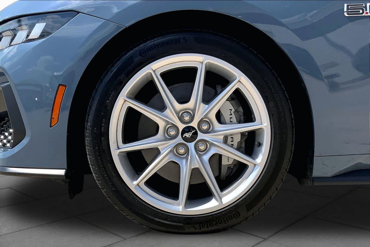 Used 2024 Ford Mustang GT Premium RWD image 11