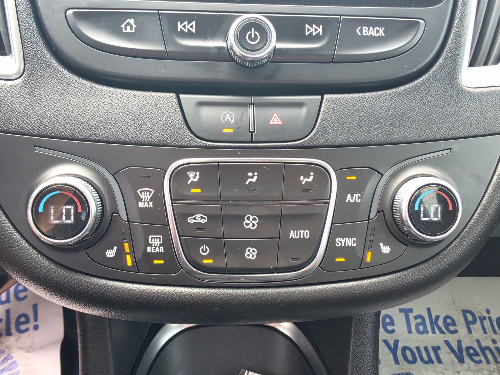 Used 2021 Chevrolet Malibu LT w/ Leather Package FWD image 19
