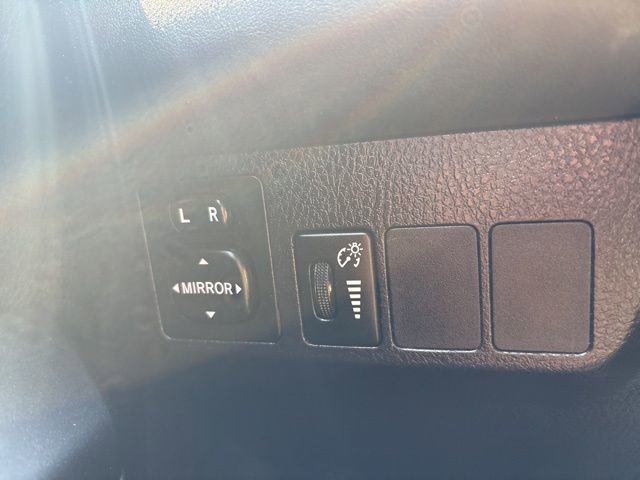 Used 2016 Toyota RAV4 XLE FWD image 15