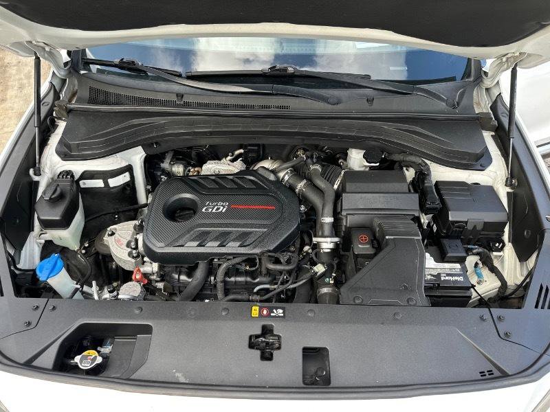 Used 2019 Hyundai Santa Fe AWD image 39