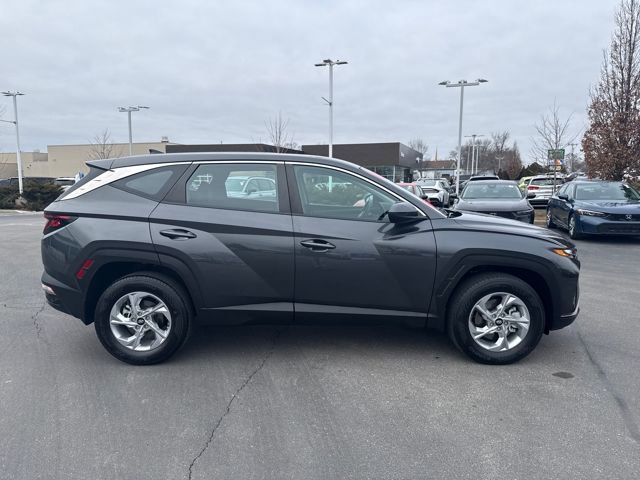 Certified 2023 Hyundai Tucson SE image 6
