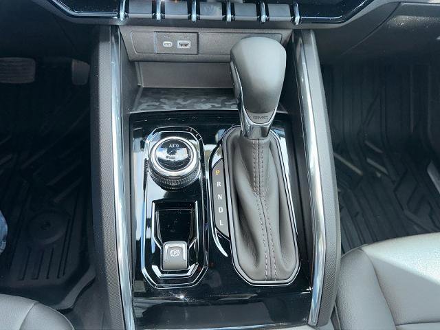 New 2026 GMC Canyon Elevation w/ Convenience Package image 14