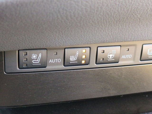 Used 2025 Lexus ES 350 Luxury w/ Accessory Package (Z2) FWD image 13