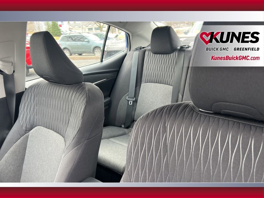Used 2025 Toyota Camry LE FWD image 35