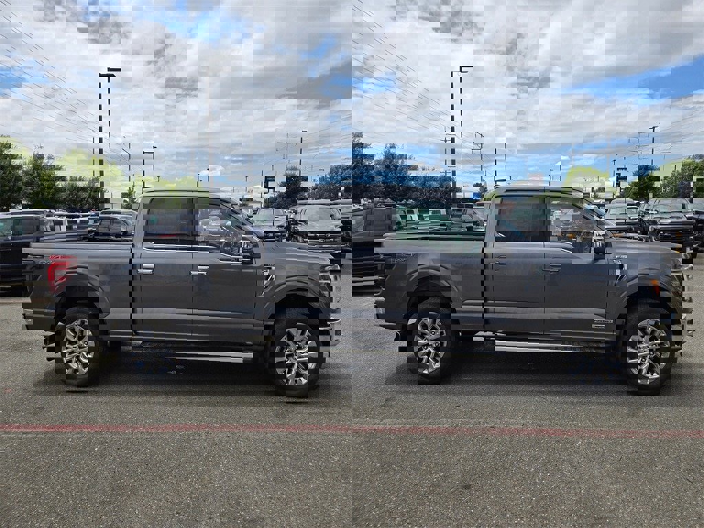 New 2025 Ford F150 Lariat w/ Equipment Group 502A High image 4