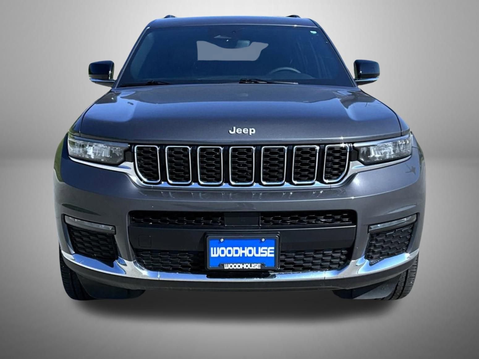 Used 2024 Jeep Grand Cherokee L Limited image 2