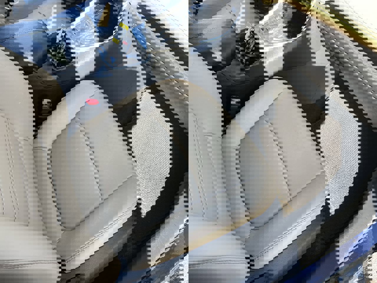 Used 2021 Toyota RAV4 XLE Premium image 34