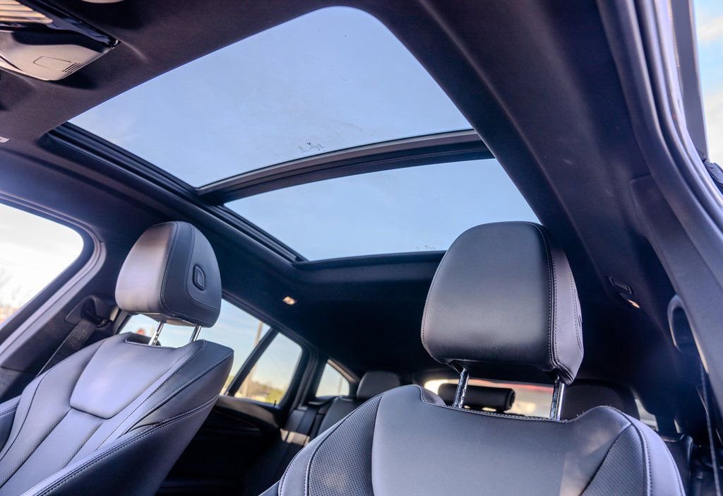 Used 2023 BMW X4 xDrive30i w/ M Sport Package image 18