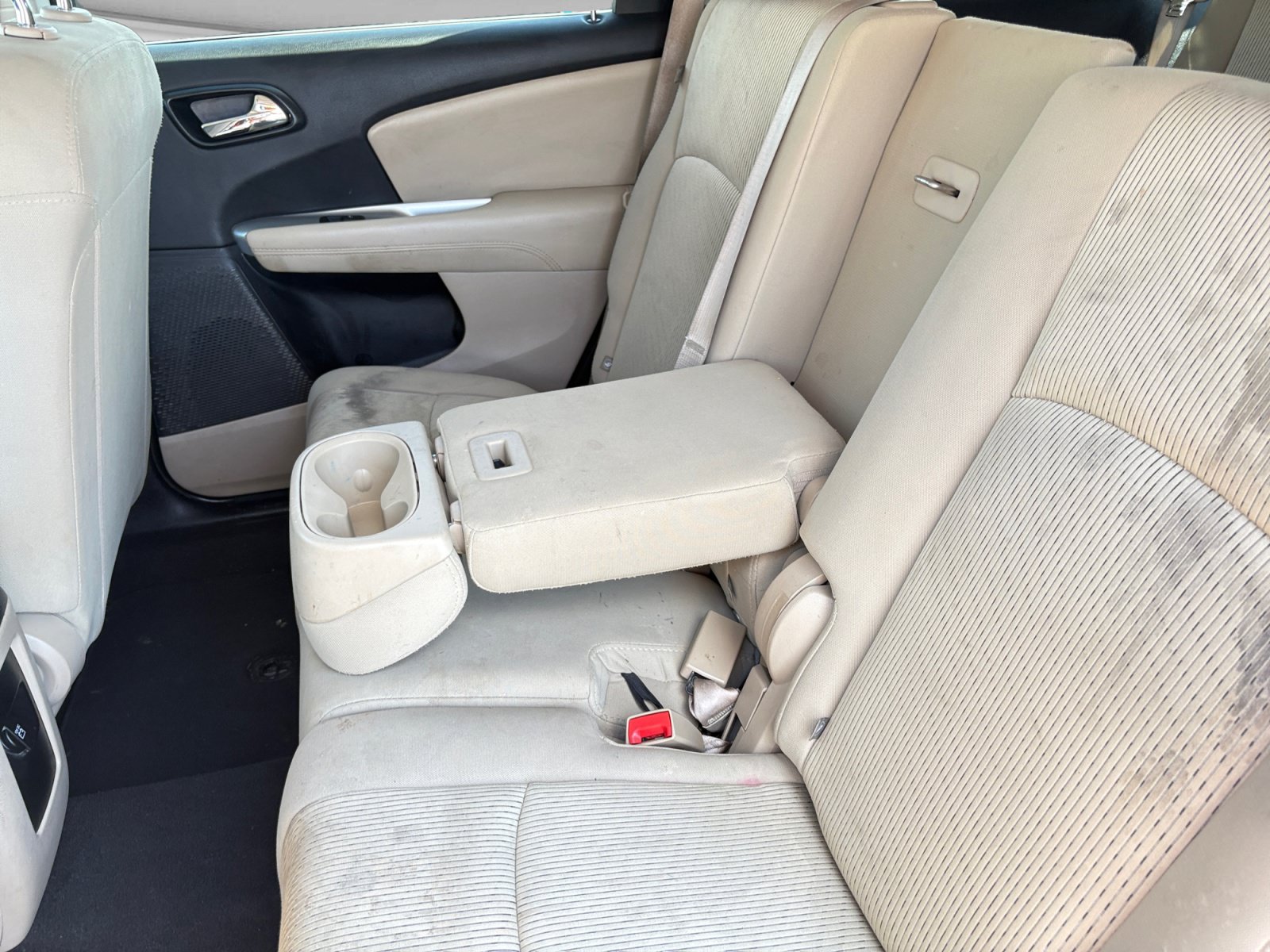Used 2016 Dodge Journey SE w/ Flexible Seating Group FWD image 29
