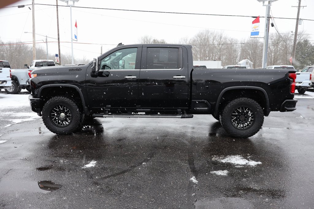 Used 2022 Chevrolet Silverado 3500 High Country w/ Safety Package II image 35