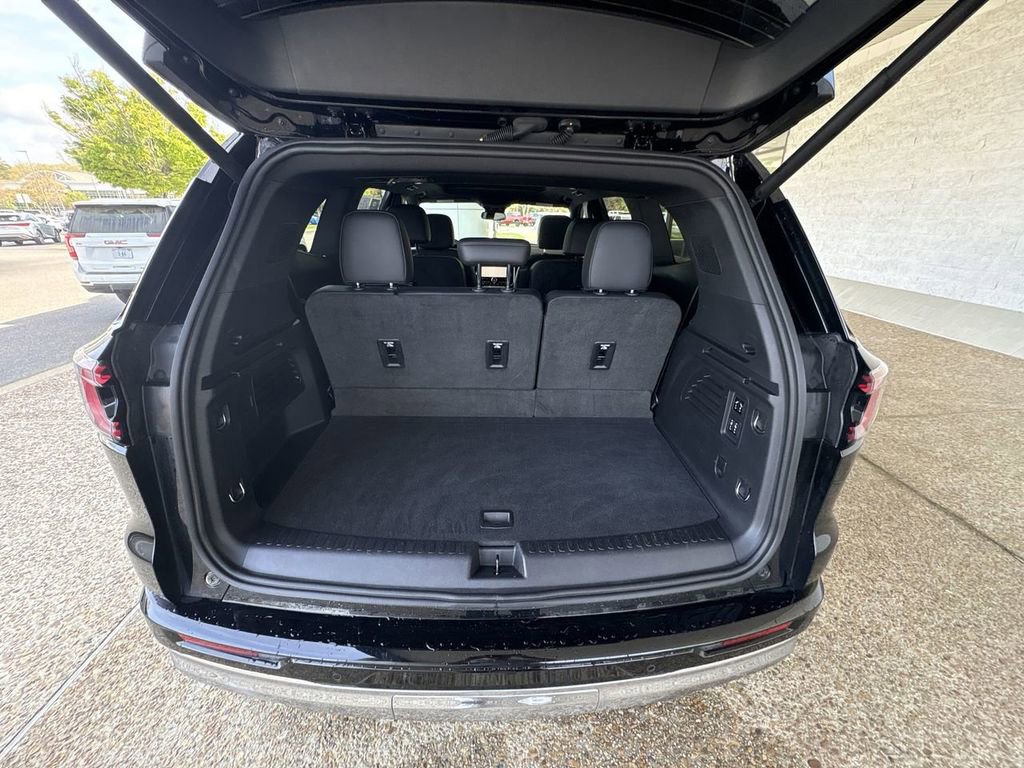 Certified 2024 GMC Acadia Denali image 27