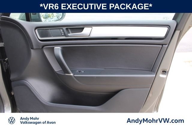 Used 2016 Volkswagen Touareg VR6 AWD/4WD image 22
