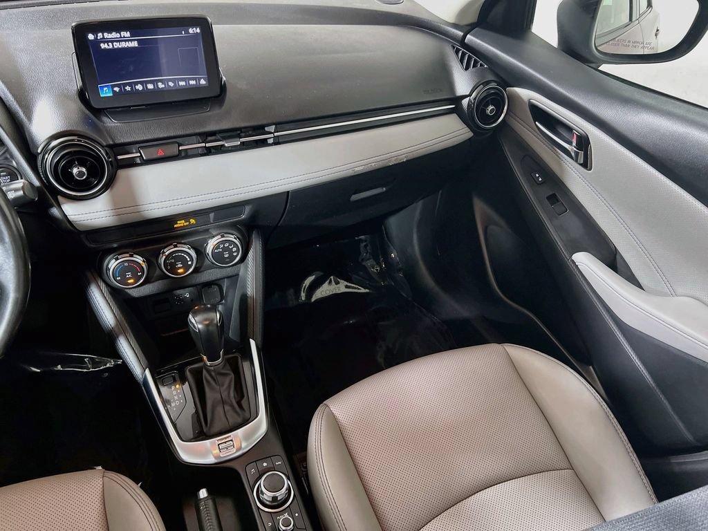 Certified 2020 Toyota Yaris XLE FWD image 19