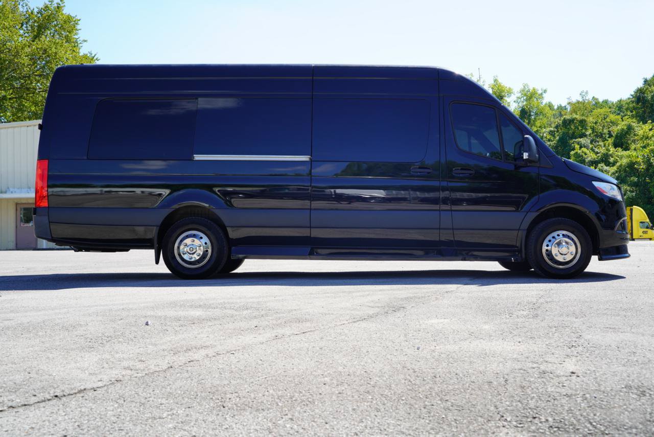 Used 2021 Mercedes-Benz Sprinter 3500 image 6